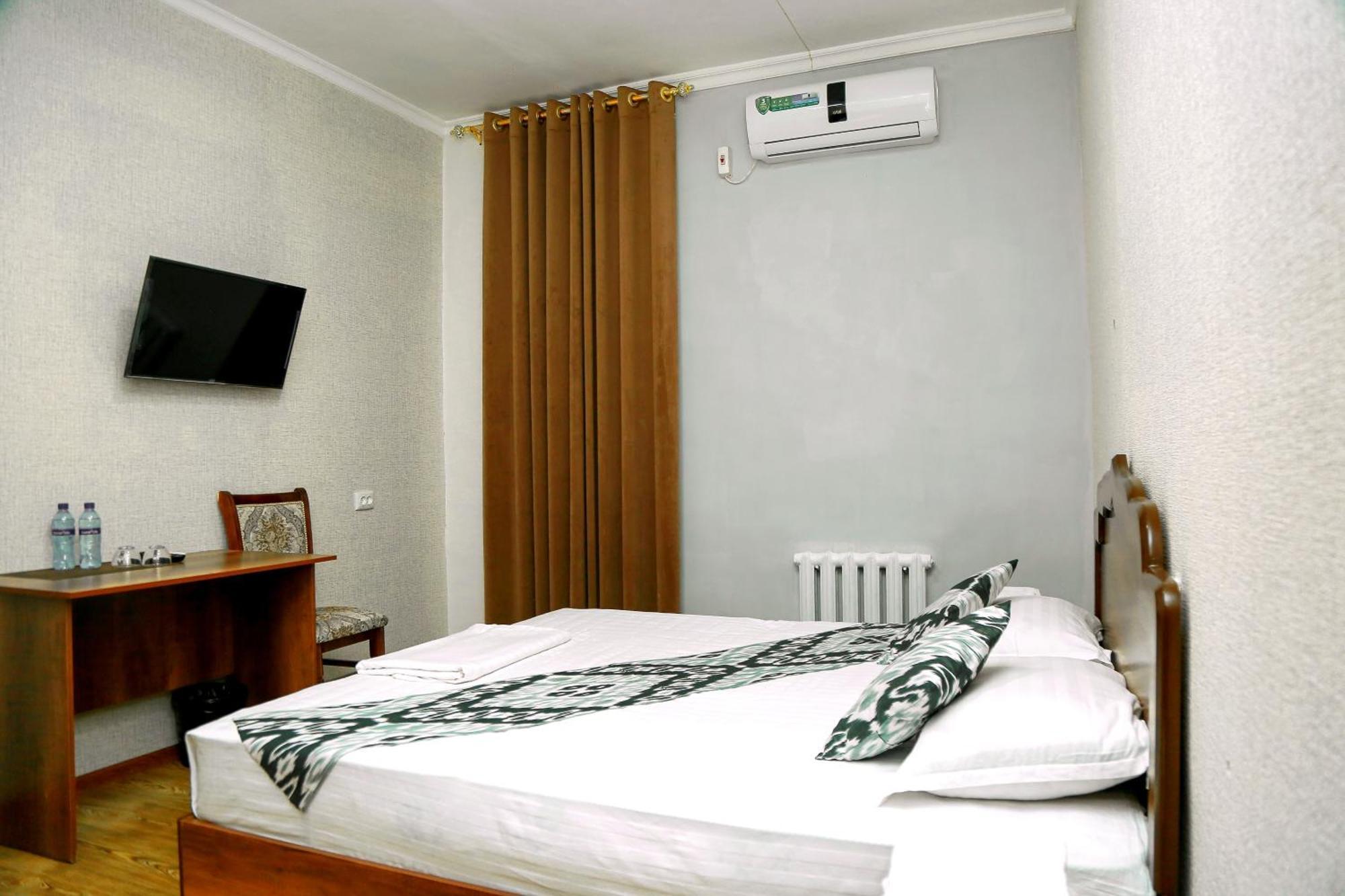 Hotel Mir Адрес Abu Ali Ibn Sino 4A Bukhara Esterno foto