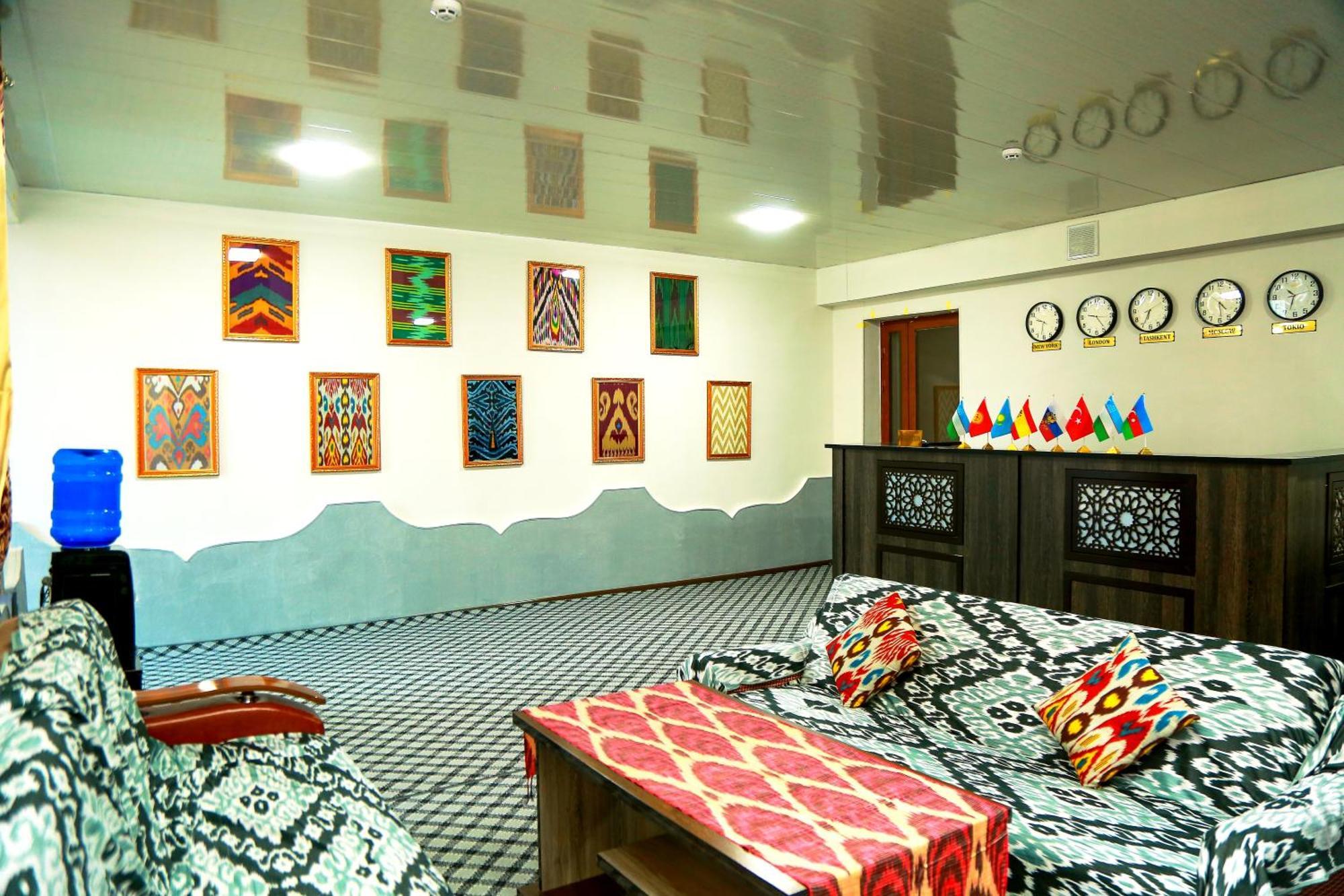 Hotel Mir Адрес Abu Ali Ibn Sino 4A Bukhara Esterno foto
